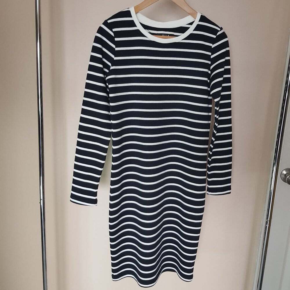 NWOT Vila long sleeve cotton dress
